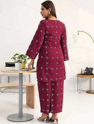 women printed regular kurta with palazzos 2