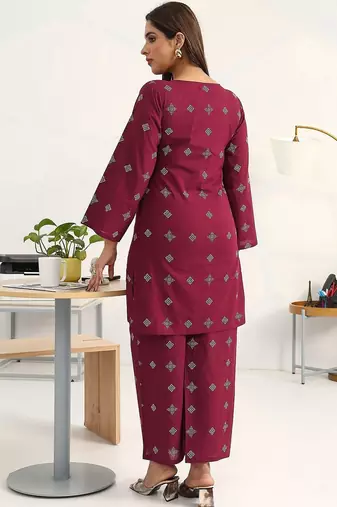 women printed regular kurta with palazzos