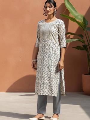 geometric printed sequinned straight kurta with trouser & dupatta 4