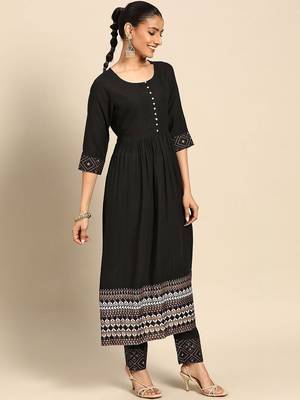 women ethnic motifs printed empire kurta with trousers & with dupatta 2