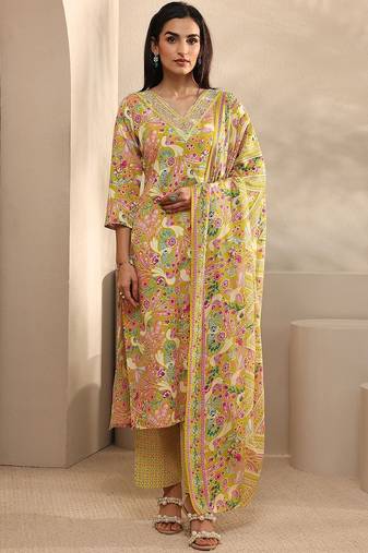 women ethnic motifs printed regular thread work kurta with trousers & with dupatta