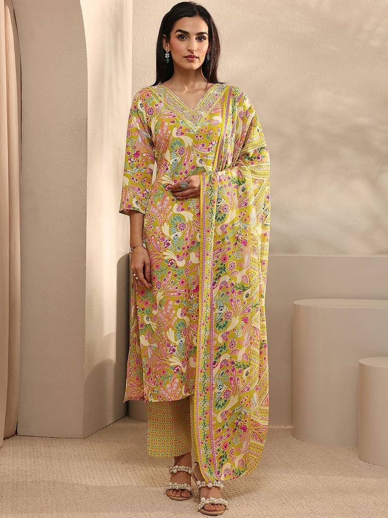 women ethnic motifs printed regular thread work kurta with trousers & with dupatta