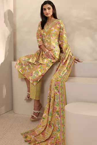 women ethnic motifs printed regular thread work kurta with trousers & with dupatta