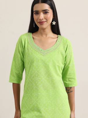 women ethnic motifs printed regular thread work kurta with trousers & dupatta 2