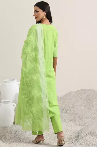 women ethnic motifs printed regular thread work kurta with trousers & dupatta