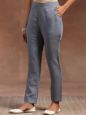 women ethnic motifs printed regular thread work kurta with trousers & with dupatta 7