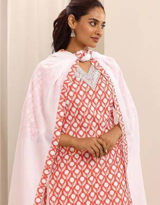 floral printed v-neck straight kurta with trousers & dupatta 2