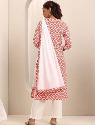 floral printed v-neck straight kurta with trousers & dupatta 4