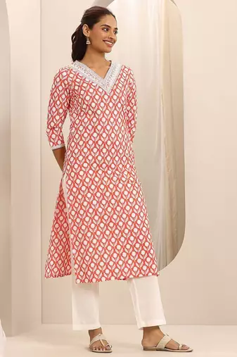 floral printed v-neck straight kurta with trousers & dupatta