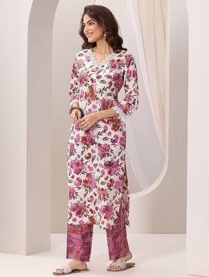 floral printed v-neck straight kurta with trousers 4