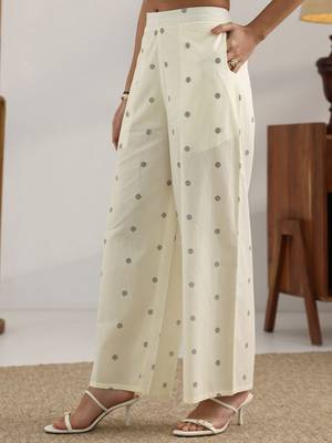 geometric printed straight kurta with trousers 7