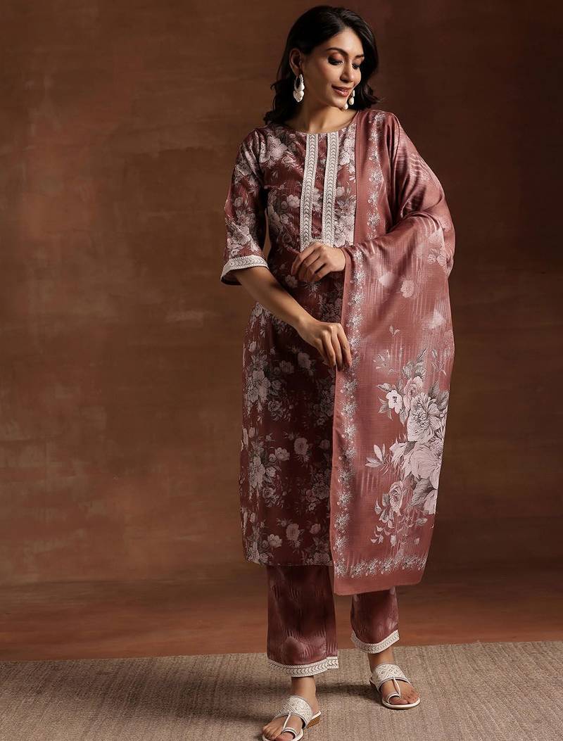 women floral printed regular kurta with trousers & with dupatta