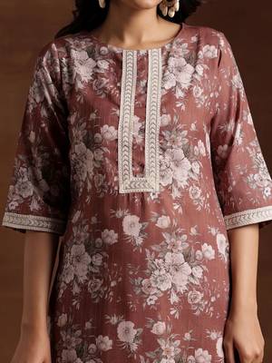 women floral printed regular kurta with trousers & with dupatta 2