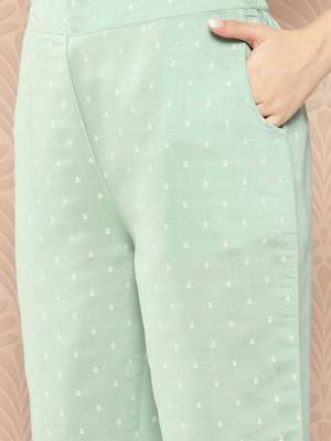 women ethnic motifs printed regular kurta with trousers & with dupatta 4
