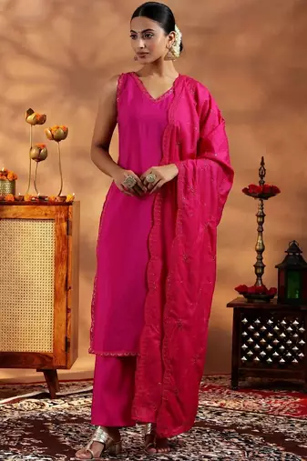 women regular thread work kurta with trousers & with dupatta