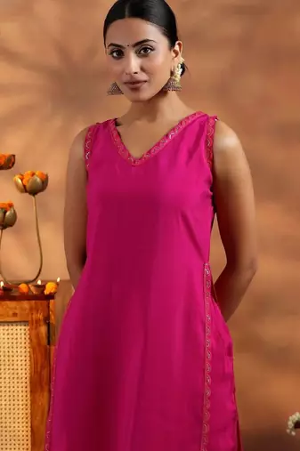 women regular thread work kurta with trousers & with dupatta