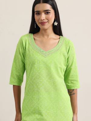 ethnic motifs printed v-neck thread work straight kurta with trousers & dupatta 5