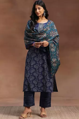 women ethnic motifs printed regular thread work kurta with trousers & with dupatta