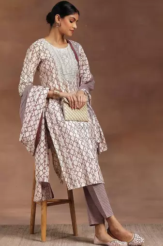 women ethnic motifs printed regular thread work kurta with trousers & with dupatta