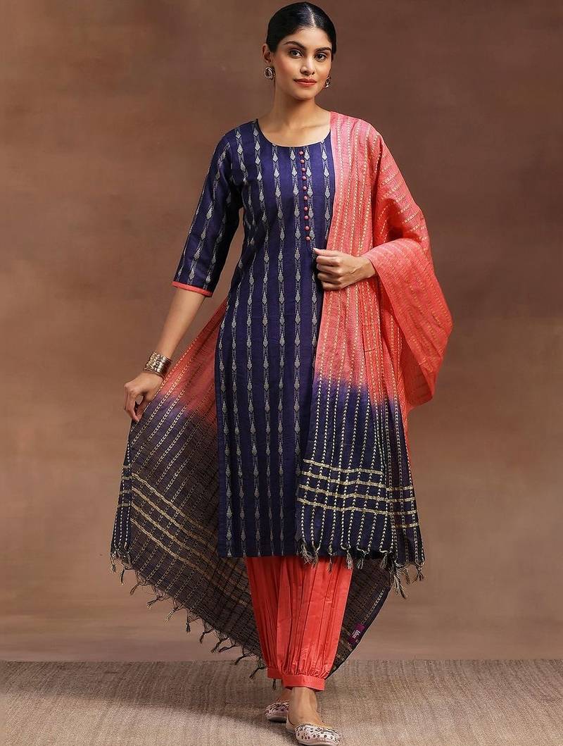 women ethnic motifs printed regular kurta with dhoti pants & with dupatta