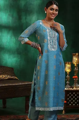 women ethnic motifs regular thread work kurta with trousers & with dupatta