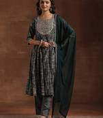 women ethnic motifs printed empire thread work kurta with trousers & with dupatta