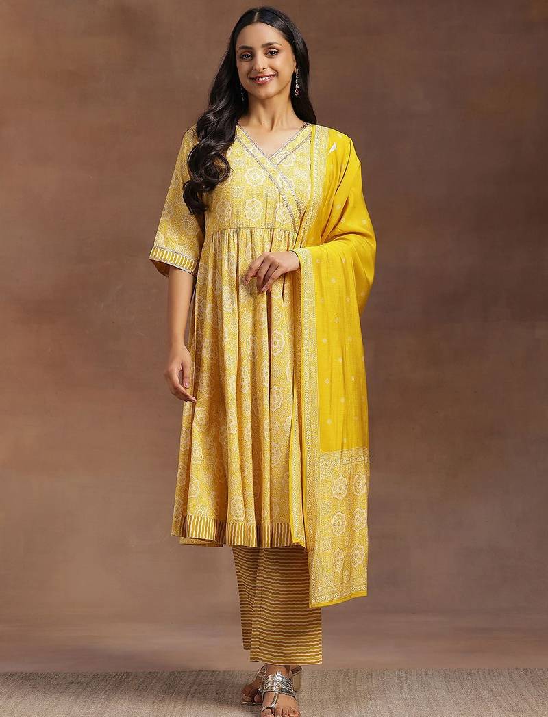 women ethnic motifs printed empire kurta with trousers & with dupatta
