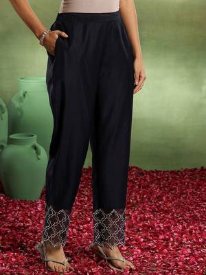 women regular thread work kurta with trousers & with dupatta 7