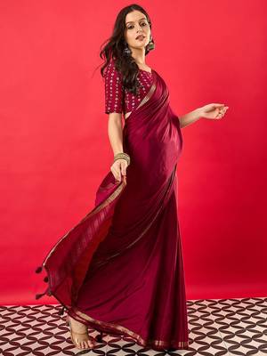 Burgundy woven design zari banarasi saree 3