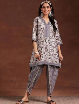 women floral printed regular kurti with dhoti pants 5