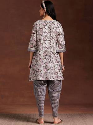 women floral printed regular kurti with dhoti pants 6