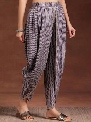 women floral printed regular kurti with dhoti pants 7