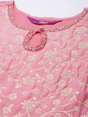 women ethnic motifs embroidered regular thread work kurta with trousers & with dupatta 5