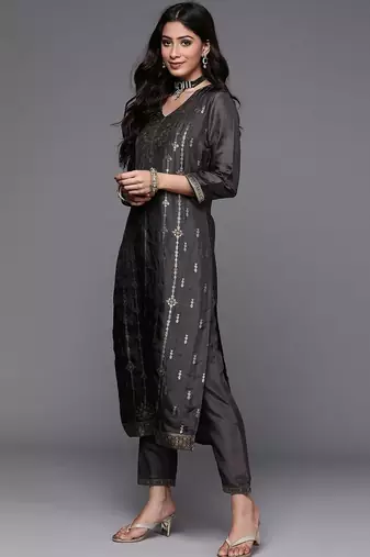 women ethnic motifs embroidered regular thread work kurta with trousers & with dupatta