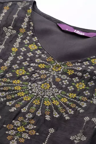 women ethnic motifs embroidered regular thread work kurta with trousers & with dupatta