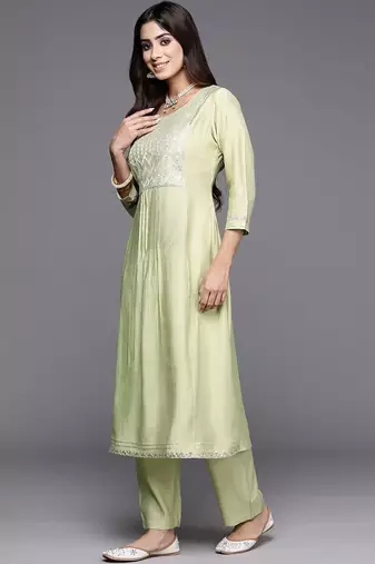 women ethnic motifs embroidered regular thread work kurta with trousers & with dupatta