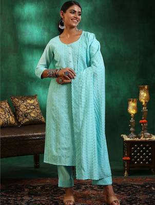 women ethnic motifs embroidered regular thread work kurta with trousers & with dupatta 2