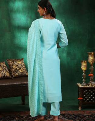 women ethnic motifs embroidered regular thread work kurta with trousers & with dupatta 6