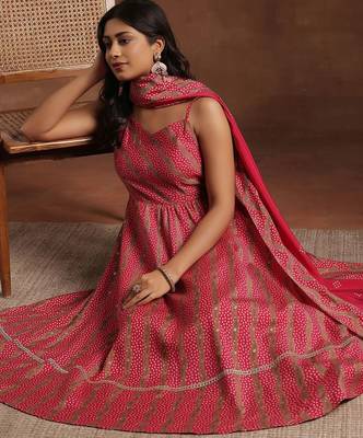 women ethnic motifs printed empire kurta with trousers & with dupatta 5