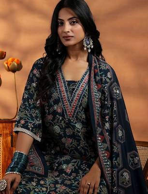 women floral printed regular thread work kurta with harem pants & with dupatta 5
