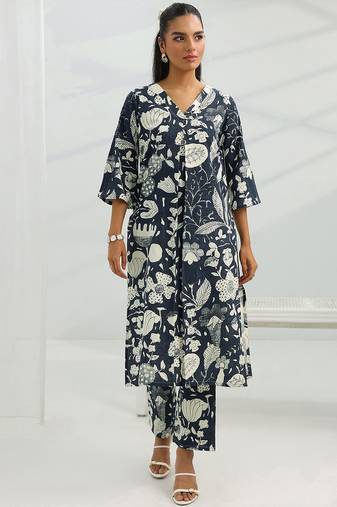 women floral printed kurta with trousers