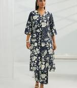 women floral printed kurta with trousers