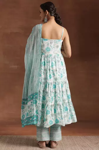 women floral printed tiered kurti with trousers & with dupatta