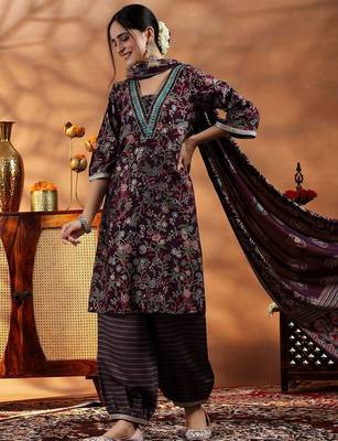 women floral printed regular thread work kurta with harem pants & with dupatta 5