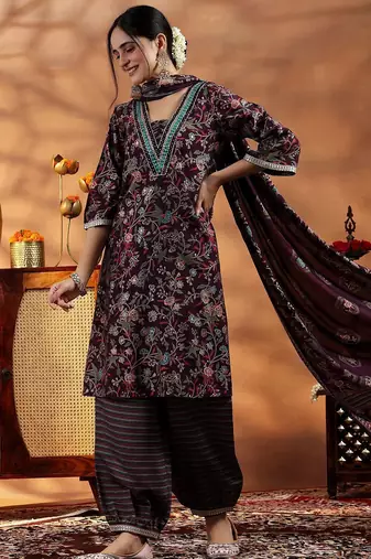 women floral printed regular thread work kurta with harem pants & with dupatta