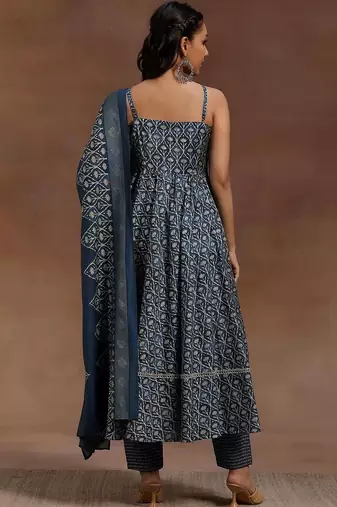 women ethnic motifs printed regular kurti with trousers & with dupatta