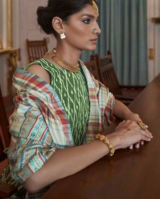 Green checked block print saree 3