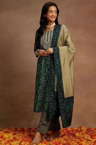 women ethnic motifs printed regular thread work kurta with trousers & with dupatta
