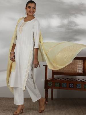 women ethnic motifs regular thread work kurta with trousers & with dupatta 1