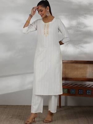 women ethnic motifs regular thread work kurta with trousers & with dupatta 2